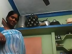 VID-20170724-PV0001-Vadgaon (IM) Hindi 37 yrs old married hot and sexy housewife aunty dress changing sex porn video-1