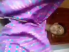 Tamil young girl showing her nude body on cam
